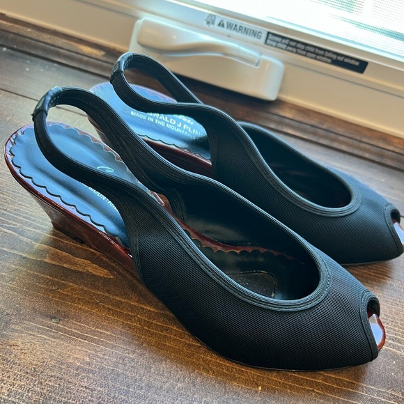 Donald J. Pliner Couture Peep Toe Slingback Tortoise Shell Acrylic Wedges - Picture 10 of 10